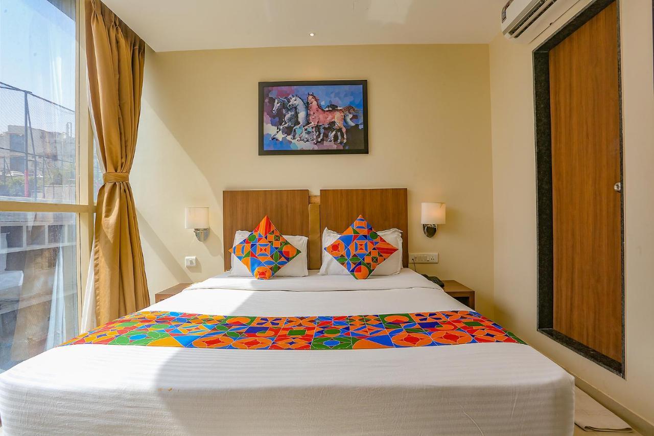FabHotel Royal International Bombay Esterno foto