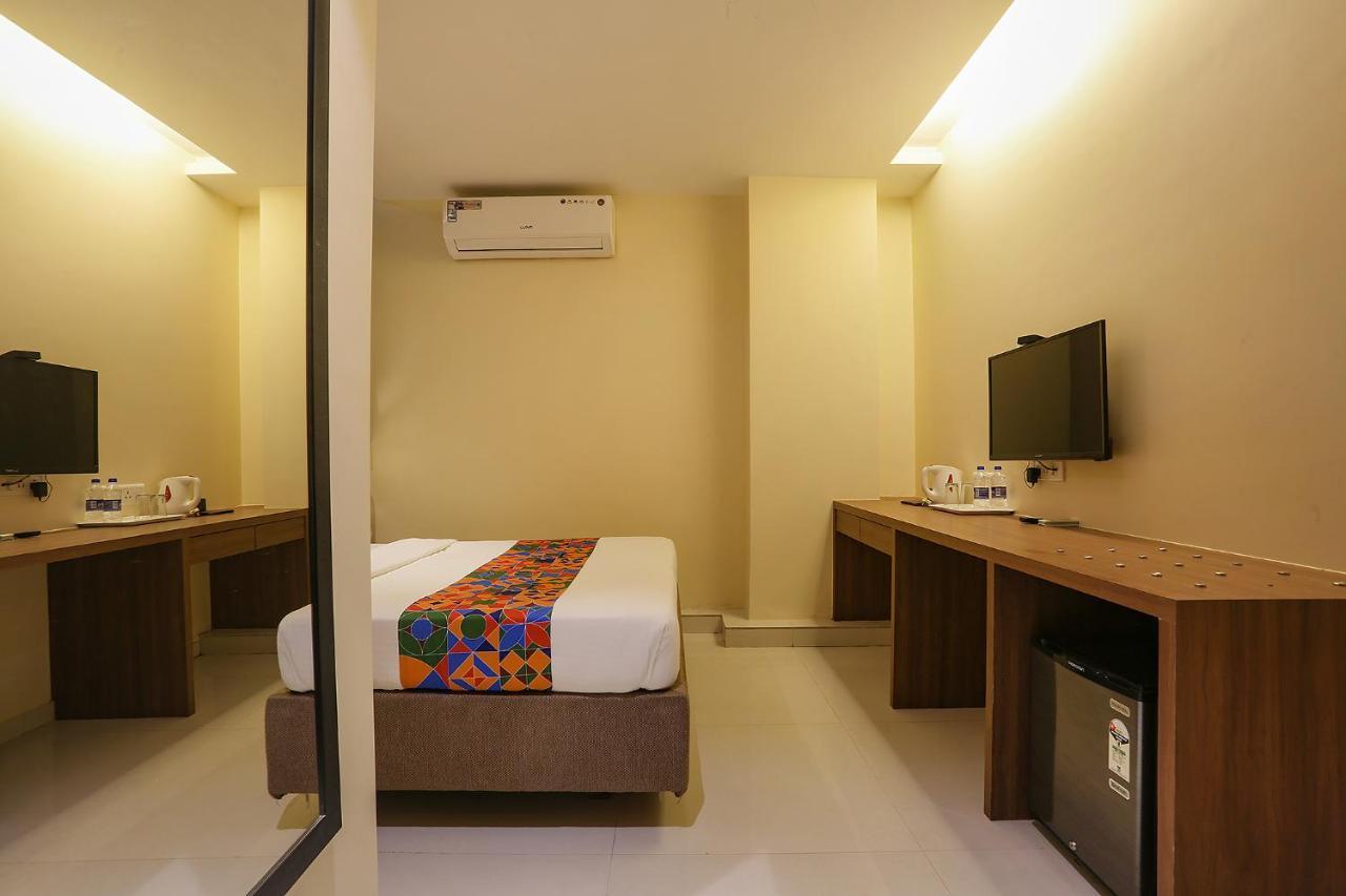 FabHotel Royal International Bombay Esterno foto
