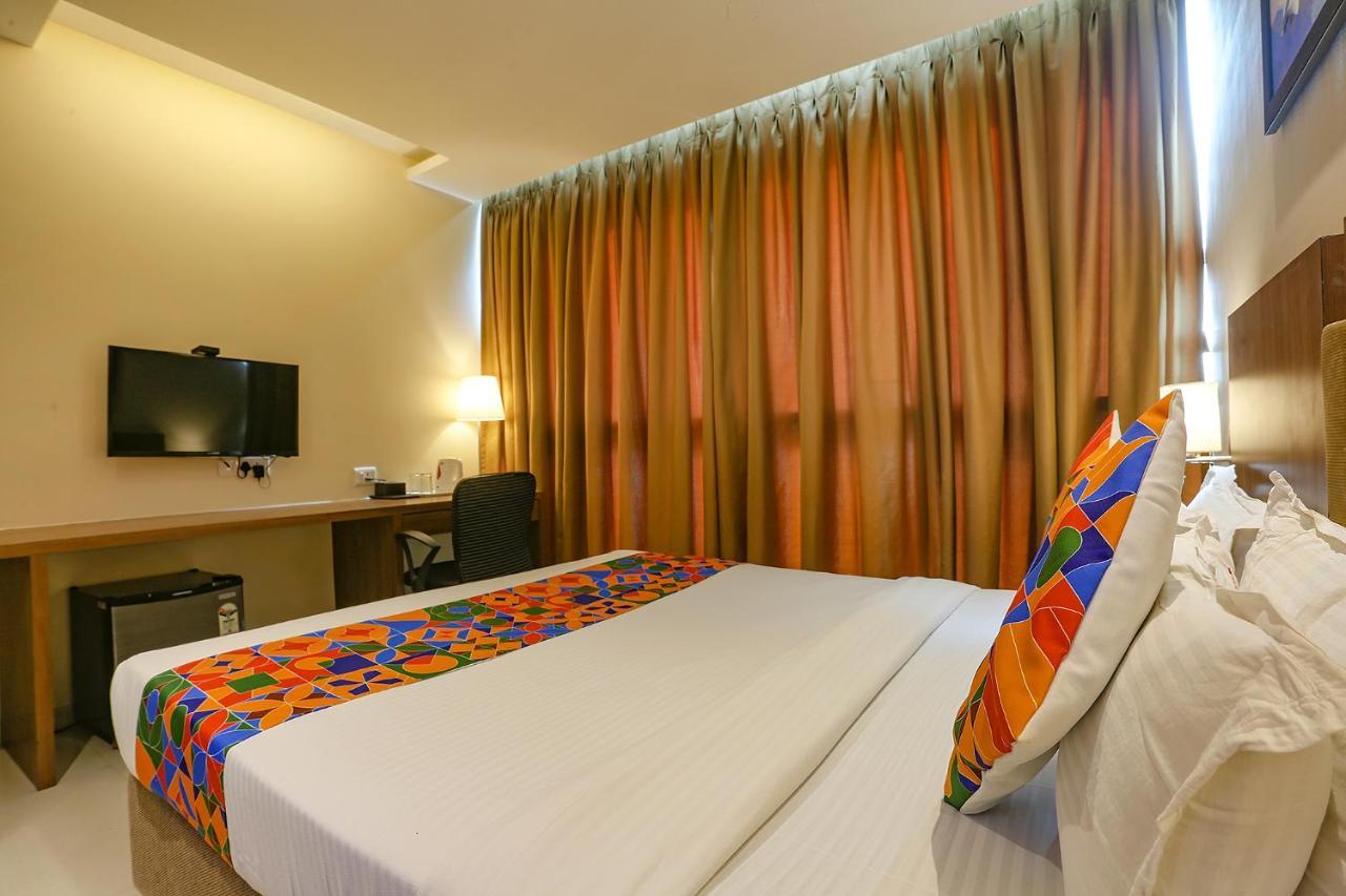 FabHotel Royal International Bombay Esterno foto