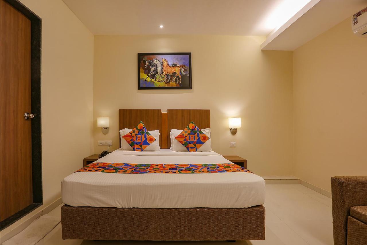 FabHotel Royal International Bombay Esterno foto