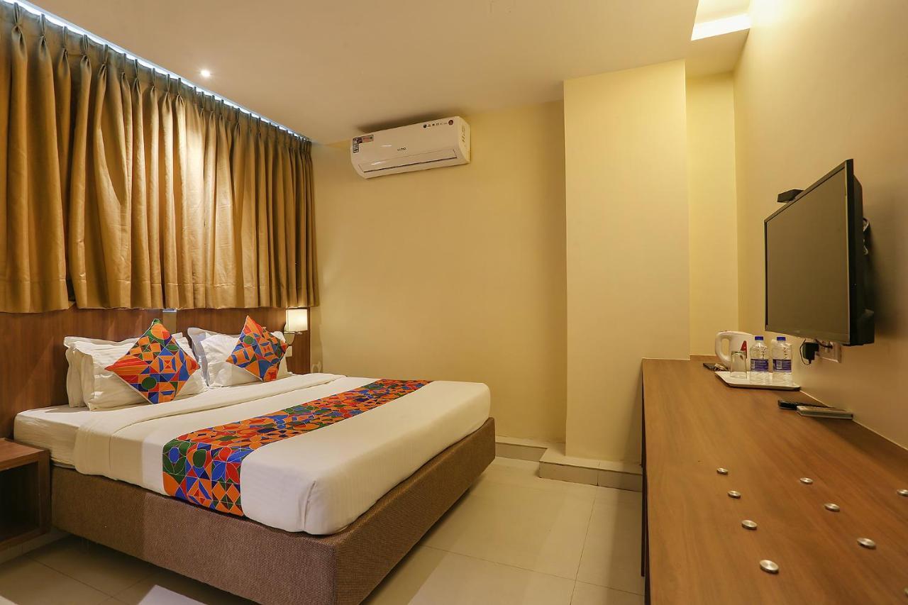 FabHotel Royal International Bombay Esterno foto