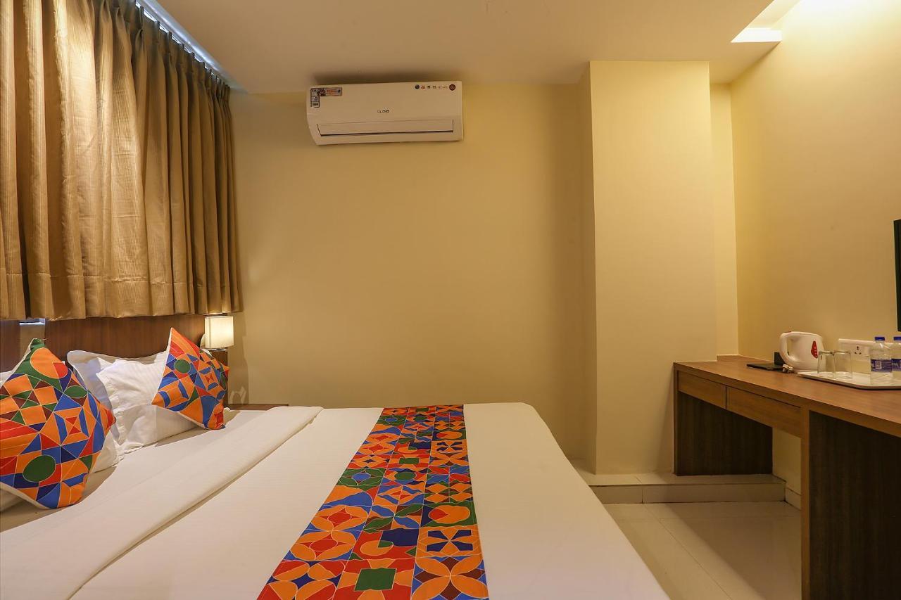 FabHotel Royal International Bombay Esterno foto